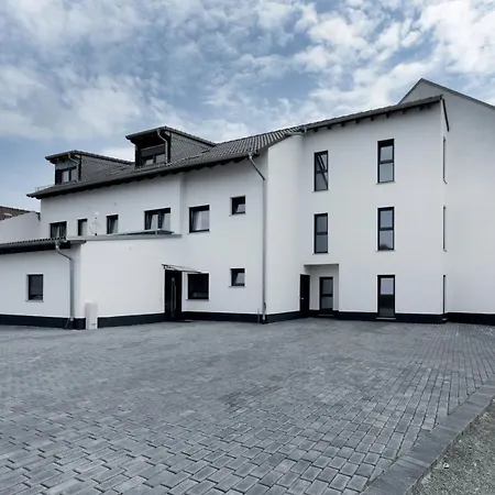 Ξενοδοχείο με διαμερίσματα Louis 3*